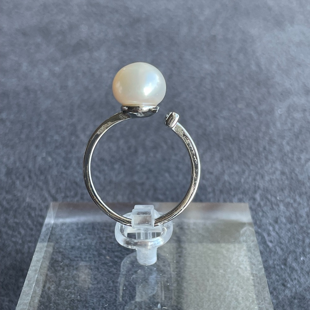 Freshwater Pearl Ring – 8.76mm Pearl – Brass Band - Picture 3 of 7